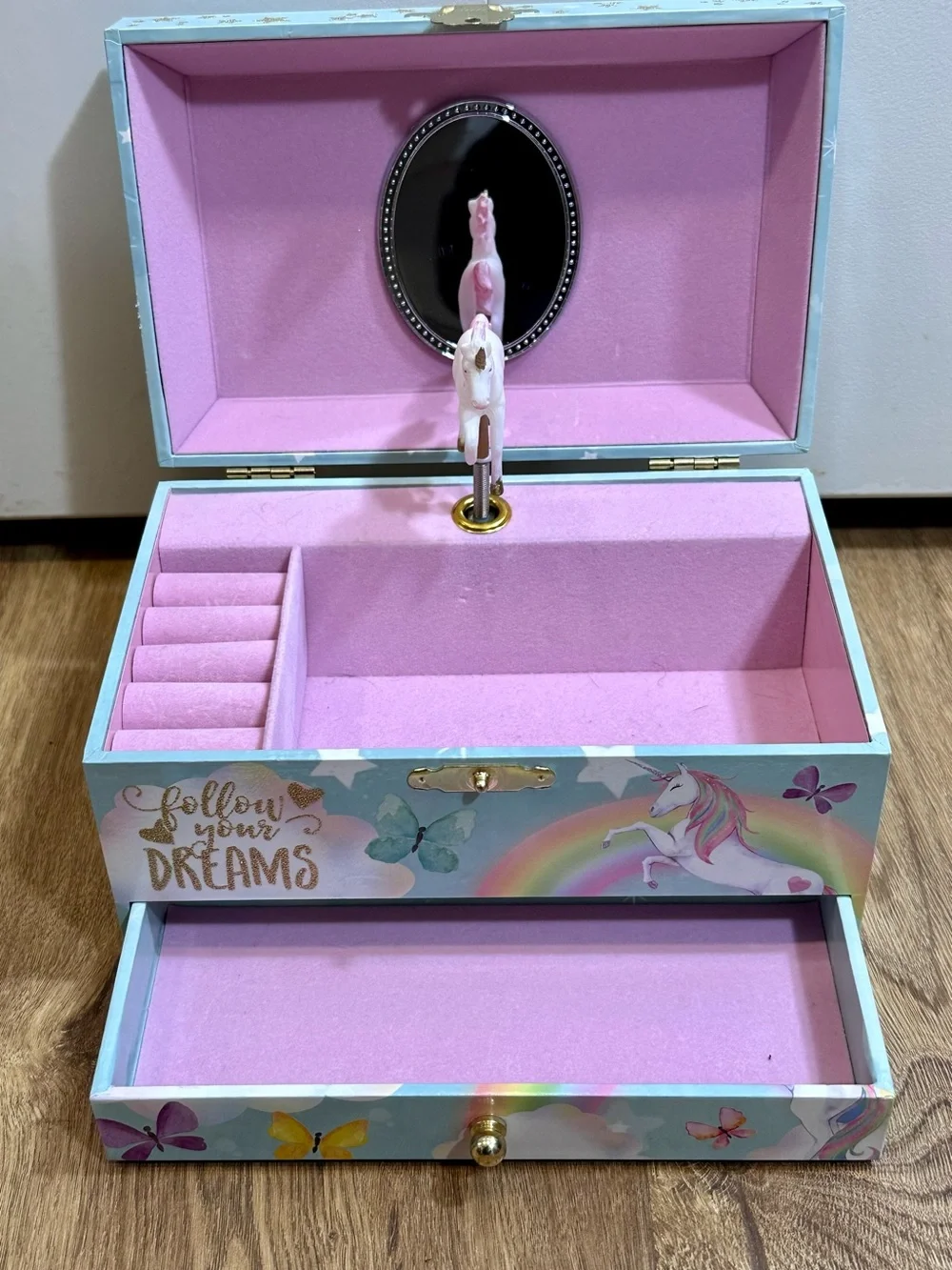 N/A decorative unicorn